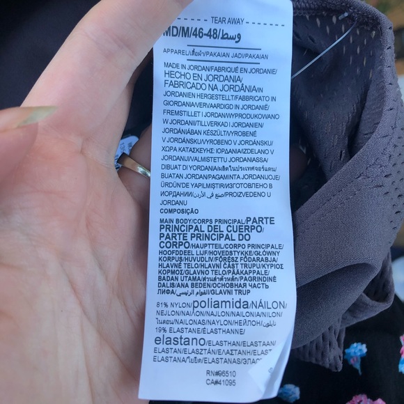 NWT Under Armour tank top seamless grey/purple ash - Picture 14 of 16